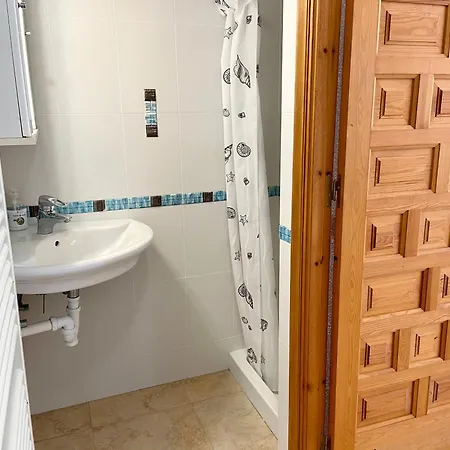 Bequia * Lloret de Mar